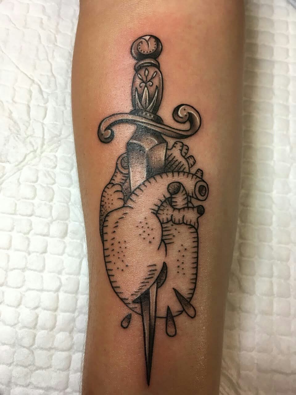 Fine line tattoo by Jose